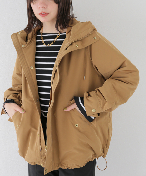 SLOBE IENA(スローブイエナ)の「ポリエステルナイロンフーディブルゾン(ブルゾン・レディース・ネイビー/ベージュ・FREE)」の14枚目の写真