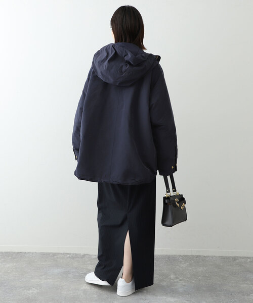 SLOBE IENA(スローブイエナ)の「ポリエステルナイロンフーディブルゾン(ブルゾン・レディース・ネイビー/ベージュ・FREE)」の17枚目の写真