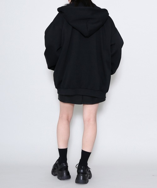 Figments（フィグメンツ）の「裏起毛ビッグZIPパーカー（パーカー・レディース・ブラック/パープル/杢グレー/レッド/スミクロ・LARGE/X-LARGE）」の8枚目の写真