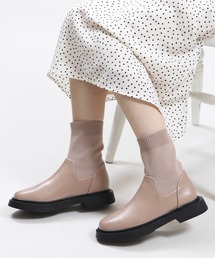 Bermosa（ベルモサ）の「ショートソックスブーツ（ブーツ）」