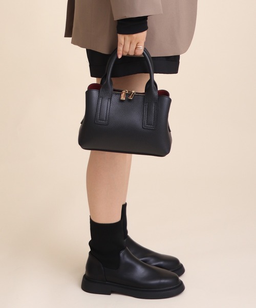 Bermosa(ベルモサ)の「ショートソックスブーツ(ブーツ・レディース・ベージュ/ブラック・SMALL/MEDIUM/LARGE)」の22枚目の写真