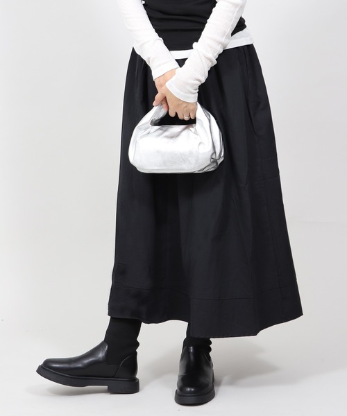 Bermosa(ベルモサ)の「ショートソックスブーツ(ブーツ・レディース・ベージュ/ブラック・SMALL/MEDIUM/LARGE)」の17枚目の写真