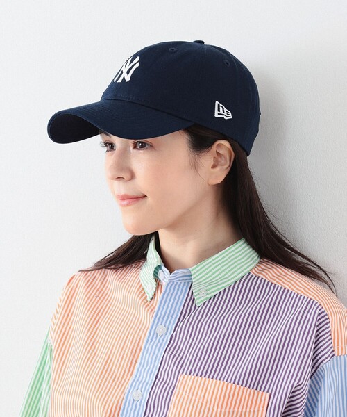 NEW ERA(ニューエラ)の「NEW ERA × BEAMS BOY / 別注 930 ニューヨークヤンキース キャップ 24SS(キャップ・レディース・ネイビー/ピンク/チャコールグレー/クリーム・ONE SIZE)」の7枚目の写真