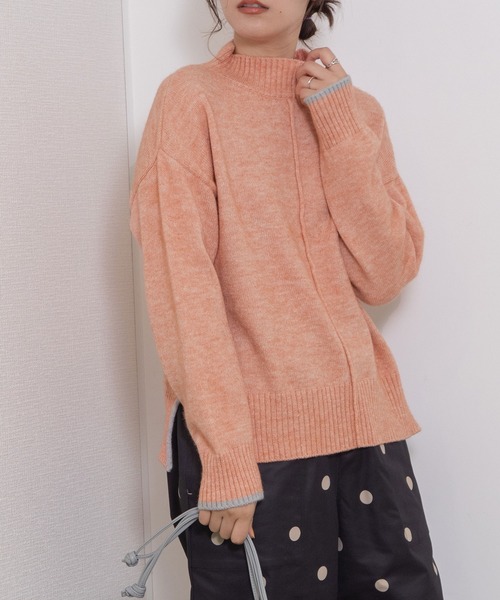 POU DOU DOU（プードゥドゥ）の「サイドスリットハイネックニット（ニット/セーター・レディース・ライトブルー/ピンク/オートミール/ブルー・3）」の4枚目の写真