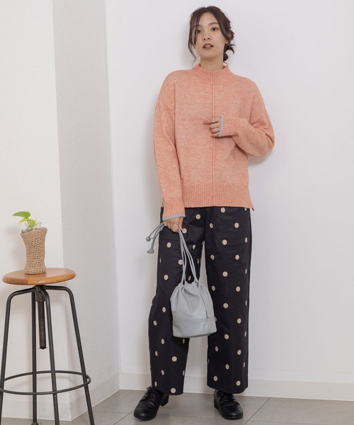 POU DOU DOU（プードゥドゥ）の「サイドスリットハイネックニット（ニット/セーター・レディース・ライトブルー/ピンク/オートミール/ブルー・3）」の18枚目の写真
