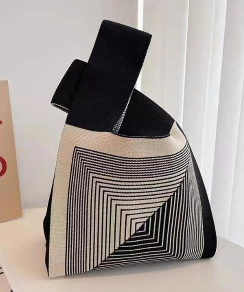 LA VORAGINE（ラ ヴォラジネ）の「バイカラーニットトートバッグ クラッチバッグ ハンドバッグ（ハンドバッグ・レディース・I/F/A/C/D/E/G/H/B・FREE）」の4枚目の写真