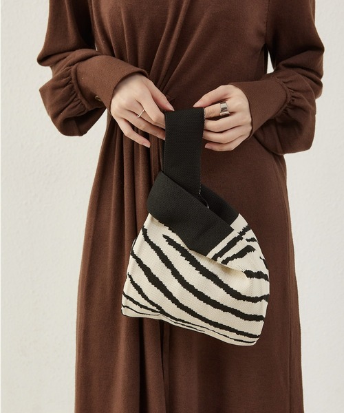 LA VORAGINE（ラ ヴォラジネ）の「バイカラーニットトートバッグ クラッチバッグ ハンドバッグ（ハンドバッグ・レディース・I/F/A/C/D/E/G/H/B・FREE）」の19枚目の写真