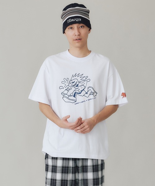 XLARGE（エクストララージ）の「【販売停止】GRAFFITI KIDS S/S TEE（Tシャツ/カットソー・メンズ・ホワイト/ブラウン/ブラック・S/M/L/XL）」の8枚目の写真