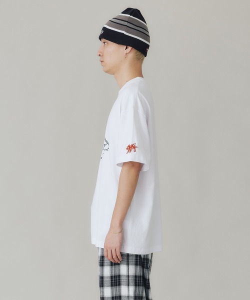 XLARGE（エクストララージ）の「【販売停止】GRAFFITI KIDS S/S TEE（Tシャツ/カットソー・メンズ・ホワイト/ブラウン/ブラック・S/M/L/XL）」の9枚目の写真