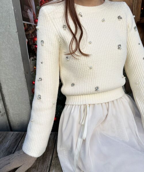 MAJESTIC LEGON(マジェスティックレゴン)の「パールビジューニット(ニット/セーター・レディース・アイボリー/ライトグレー/ベージュ/チャコールグレー・MEDIUM)」の7枚目の写真