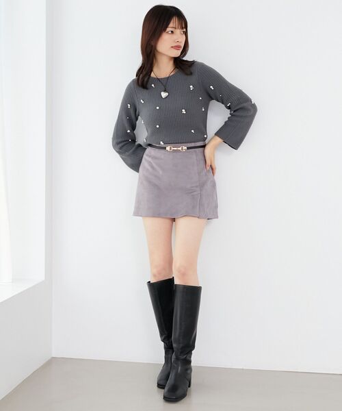 MAJESTIC LEGON(マジェスティックレゴン)の「パールビジューニット(ニット/セーター・レディース・アイボリー/ライトグレー/ベージュ/チャコールグレー・MEDIUM)」の16枚目の写真
