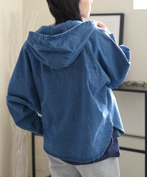 ULEULA（ウルア）の「デニムフードオーバーブルゾン（デニムジャケット・レディース・ブルー/サックスブルー・FREE）」の20枚目の写真