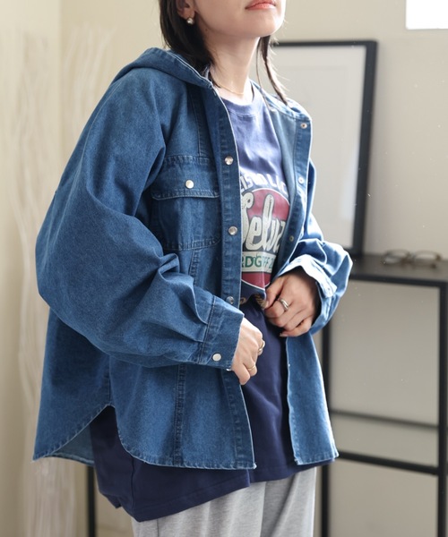 ULEULA（ウルア）の「デニムフードオーバーブルゾン（デニムジャケット・レディース・ブルー/サックスブルー・FREE）」の18枚目の写真