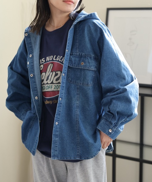 ULEULA（ウルア）の「デニムフードオーバーブルゾン（デニムジャケット・レディース・ブルー/サックスブルー・FREE）」の16枚目の写真