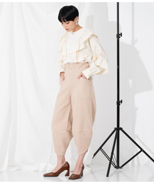 Settimissimo（セッティミッシモ）の「ITALYウールタッチ ビッグポケット バルーン シルエット パンツ（その他パンツ・レディース・ベージュ/グレー・FREE）」の7枚目の写真