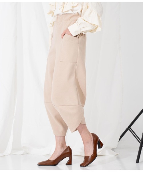 Settimissimo（セッティミッシモ）の「ITALYウールタッチ ビッグポケット バルーン シルエット パンツ（その他パンツ・レディース・ベージュ/グレー・FREE）」の3枚目の写真