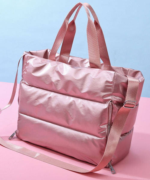 DAY CLOSET(デイ クローゼット)の「【A4収納可】2WAYぷっくりキルティングトートバッグ+ベルト 2点セット(トートバッグ・レディース・ブラック/グリーン/シルバー/パープル/ピンク/ブルー・ONE SIZE)」の10枚目の写真