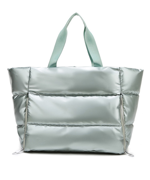 DAY CLOSET(デイ クローゼット)の「【A4収納可】2WAYぷっくりキルティングトートバッグ+ベルト 2点セット(トートバッグ・レディース・ブラック/グリーン/シルバー/パープル/ピンク/ブルー・ONE SIZE)」の9枚目の写真