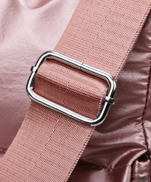 DAY CLOSET(デイ クローゼット)の「【A4収納可】2WAYぷっくりキルティングトートバッグ+ベルト 2点セット(トートバッグ・レディース・ブラック/グリーン/シルバー/パープル/ピンク/ブルー・ONE SIZE)」の22枚目の写真