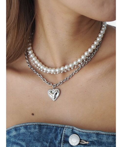 EVRIS（エヴリス）の「PEARL CHAIN3連ネックレス（ネックレス・レディース・シルバー/ゴールド・FREE）」の2枚目の写真