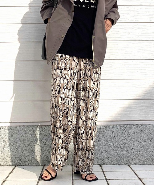 Q（キュー）の「Graffiti パンツ（その他パンツ・レディース・ブラウン系/ベージュ系・MEDIUM）」の9枚目の写真