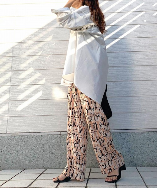 Q（キュー）の「Graffiti パンツ（その他パンツ・レディース・ブラウン系/ベージュ系・MEDIUM）」の11枚目の写真