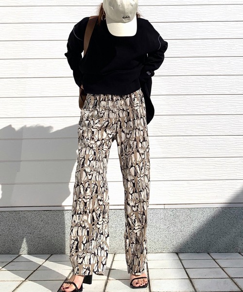 Q（キュー）の「Graffiti パンツ（その他パンツ・レディース・ブラウン系/ベージュ系・MEDIUM）」の14枚目の写真