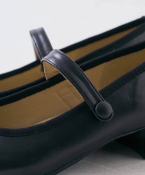 FREAK'S STORE（フリークスストア）の「ROVERETO/ロベレート ローヒール ストラップリボン付きシューズ（パンプス・レディース・ブラック/ホワイト・38/36/37）」の21枚目の写真