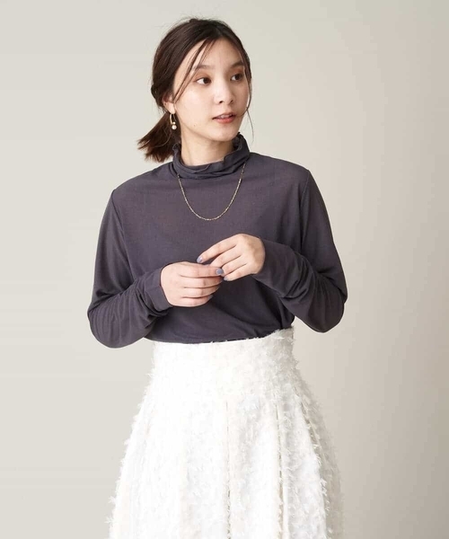 a.v.v（アーヴェヴェ）の「シアーハイネックトップス（Tシャツ/カットソー・レディース・アイボリー/ホワイト/チャコールグレー/ライトピンク・38/36/42/34/40）」の20枚目の写真