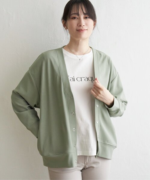 ikka(イッカ)の「スポンディッシュVネックカーディガン(カーディガン/ボレロ・レディース・ベージュ/ブラック/オリーブ/ブルー・M/L/S)」の16枚目の写真
