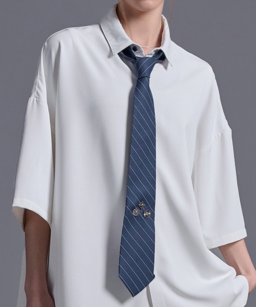 Loose/ルース（ルース）の「メタルパーツ モードネクタイ（ネクタイ・メンズ・ブルー系/グレー系/グレー/ブラック・FREE）」の4枚目の写真