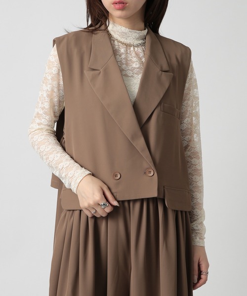 MAISON BREEZE reveur(メゾンブリーズレヴール)の「【MAISON BREEZE reveur】テーラードショートトレンチベスト trc(ベスト・レディース・ブラック/モカ・FREE)」の7枚目の写真