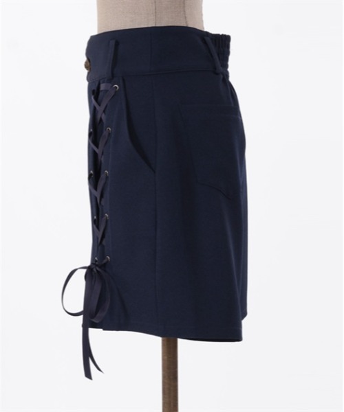 axes femme POETIQUE(アクシーズファムポエティック)の「レースアップショートパンツ(その他パンツ・レディース・ネイビー/ブラック/ベージュ・MEDIUM)」の17枚目の写真