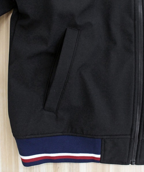 TOMMY HILFIGER（トミーヒルフィガー）の「ライトウエイト バーシティ リブ ニット ボンバー ジャケット Lightweight Varsity Rib Knit Bomber Jacket（ブルゾン・メンズ・ブラック/グレー・L/M/S/XL）」の6枚目の写真