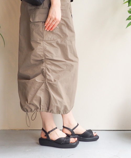 cava cava（サヴァサヴァ）の「厚底サンダル　7420171（サンダル・レディース・ライトベージュ/ブラック/イエロー・24.5cm/24.0cm/23.5cm/23.0cm/22.5cm）」の8枚目の写真