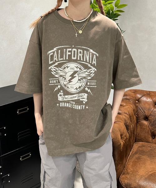 sedacle(セダクル)の「ヴィンテージライクアソート加工ロックT(Tシャツ/カットソー・メンズ・ブラック/グレー/ブラック系その他/ベージュ/ブラウン・SMALL/MEDIUM/LARGE)」の4枚目の写真