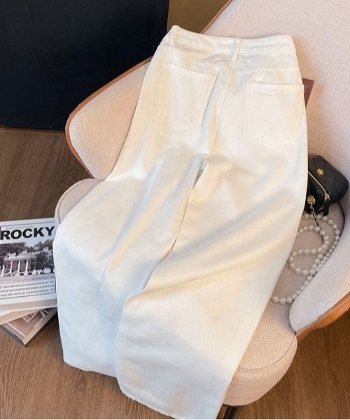 セール】花柄刺しゅうデニムパンツ（デニムパンツ）｜GEMEDA（ジェメダ