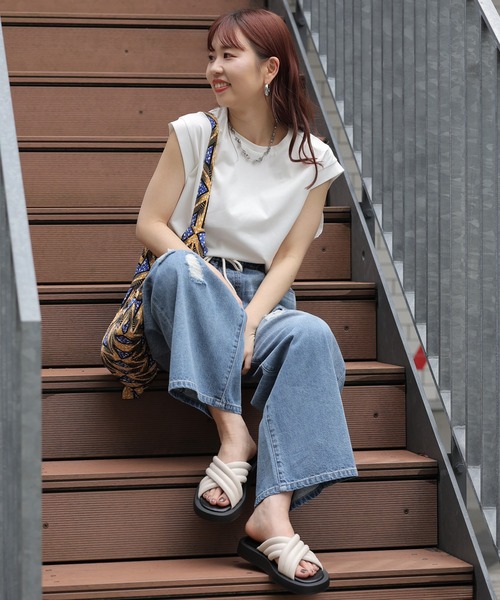 LEPSIM(レプシィム)の「パデットスライドサンダル 118532(サンダル・レディース・オレンジ/シルバー/アイボリー/ブラック・MEDIUM/LARGE)」の20枚目の写真