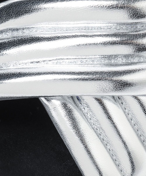 LEPSIM(レプシィム)の「パデットスライドサンダル 118532(サンダル・レディース・オレンジ/シルバー/アイボリー/ブラック・MEDIUM/LARGE)」の17枚目の写真