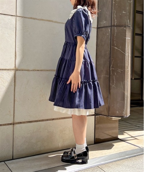 axes femme（アクシーズファム）の「リボンブローチティアード