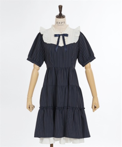 axes femme（アクシーズファム）の「リボンブローチティアード