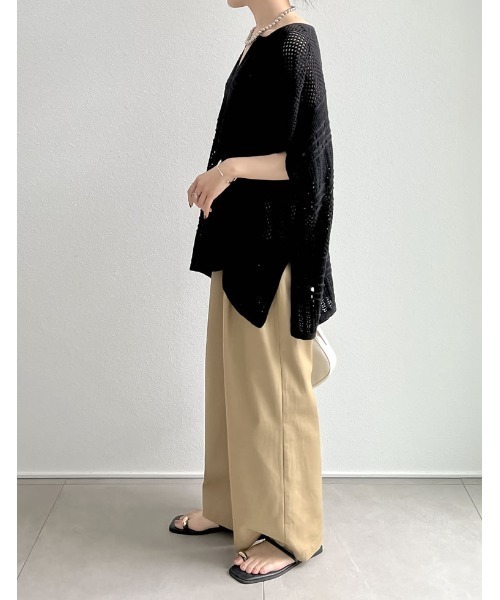 Re:EDIT（リエディ）の「[2024 SUMMER COLLECTION]かぎ針キーネックポンチョトップス（ニット/セーター・レディース・ブラック/アイボリー/カーキ・MEDIUM/LARGE）」の6枚目の写真