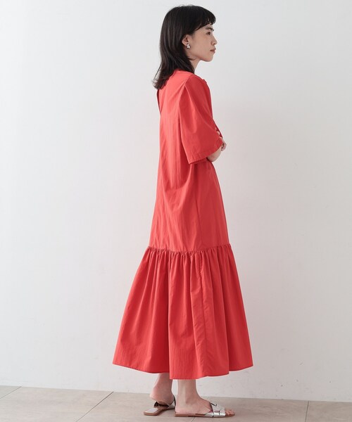 GALLEST（ギャレスト）の「◆ナイロンティアードマキシワンピース（ワンピース・レディース・ベージュ/ブラック/レッド系・36/38）」の5枚目の写真