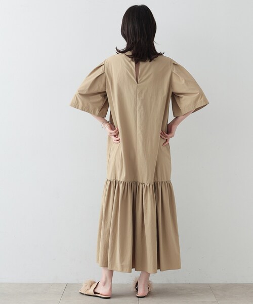 GALLEST（ギャレスト）の「◆ナイロンティアードマキシワンピース（ワンピース・レディース・ベージュ/ブラック/レッド系・36/38）」の9枚目の写真