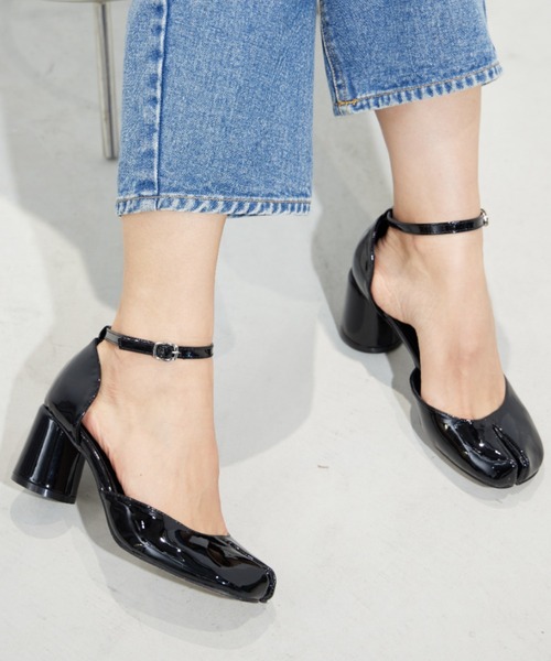 paravion(パラビオン)の「チャンキーヒール足袋パンプス(パンプス・レディース・ブラック/シルバー・SMALL/MEDIUM/LARGE)」の3枚目の写真