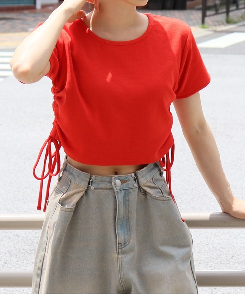 tiptop(ティップトップ)の「テレコ脇ドロストTシャツ(Tシャツ/カットソー・レディース・オフホワイト/オレンジ/ホワイト系その他/ホワイト系その他2/ブラック系その他/ブラック・FREE)」の1枚目の写真