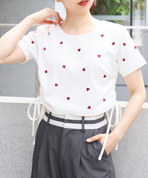 tiptop(ティップトップ)の「テレコ脇ドロストTシャツ(Tシャツ/カットソー・レディース・オフホワイト/オレンジ/ホワイト系その他/ホワイト系その他2/ブラック系その他/ブラック・FREE)」の22枚目の写真