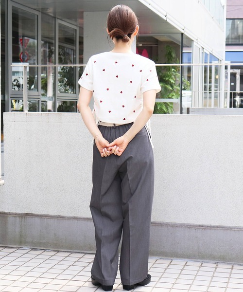 tiptop(ティップトップ)の「テレコ脇ドロストTシャツ(Tシャツ/カットソー・レディース・オフホワイト/オレンジ/ホワイト系その他/ホワイト系その他2/ブラック系その他/ブラック・FREE)」の16枚目の写真