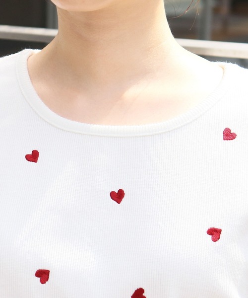 tiptop(ティップトップ)の「テレコ脇ドロストTシャツ(Tシャツ/カットソー・レディース・オフホワイト/オレンジ/ホワイト系その他/ホワイト系その他2/ブラック系その他/ブラック・FREE)」の15枚目の写真