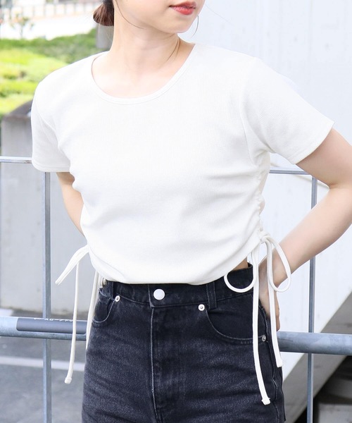 tiptop(ティップトップ)の「テレコ脇ドロストTシャツ(Tシャツ/カットソー・レディース・オフホワイト/オレンジ/ホワイト系その他/ホワイト系その他2/ブラック系その他/ブラック・FREE)」の14枚目の写真